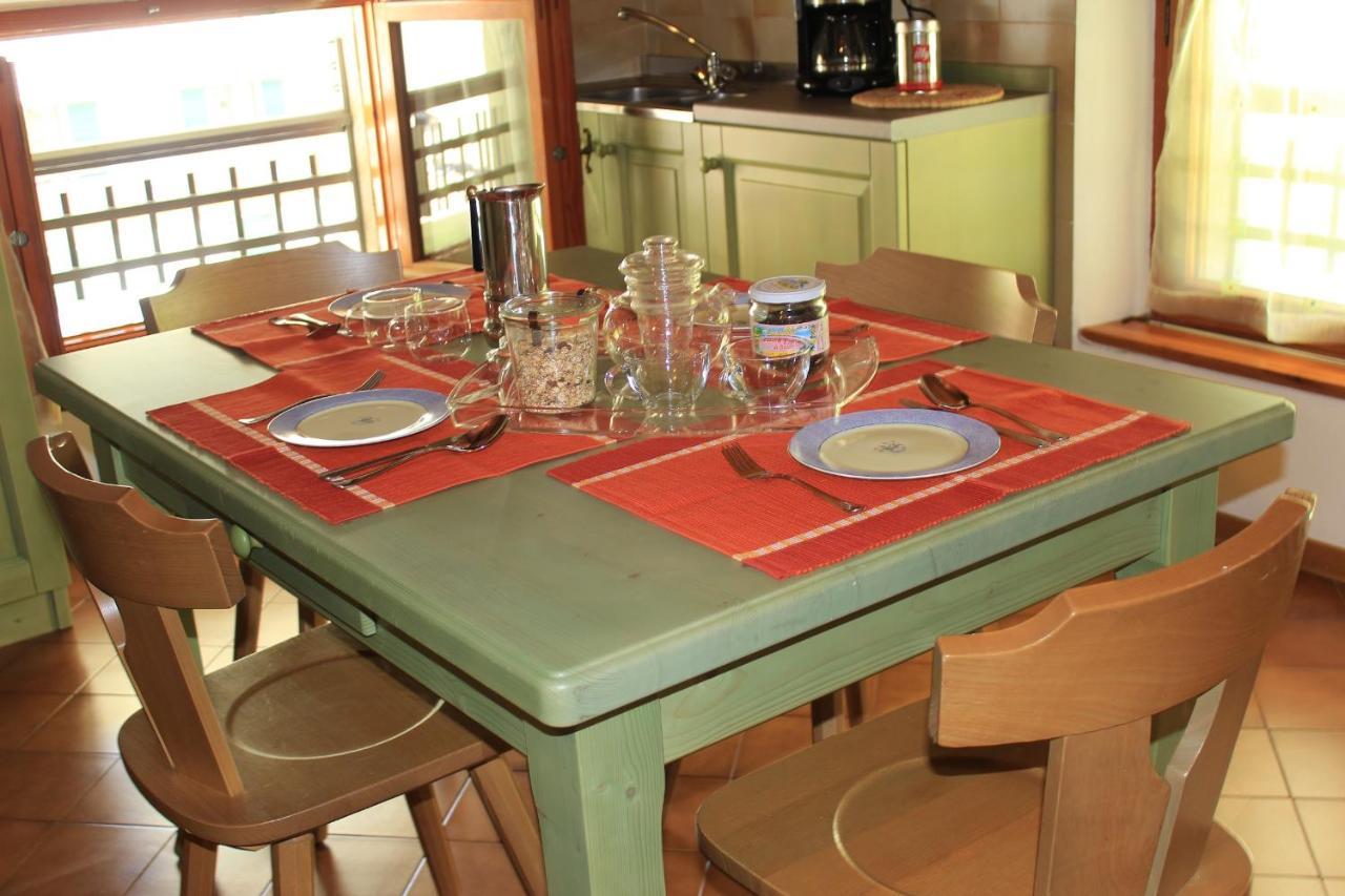 Residence Zecchini Tiarno di Sotto Esterno foto